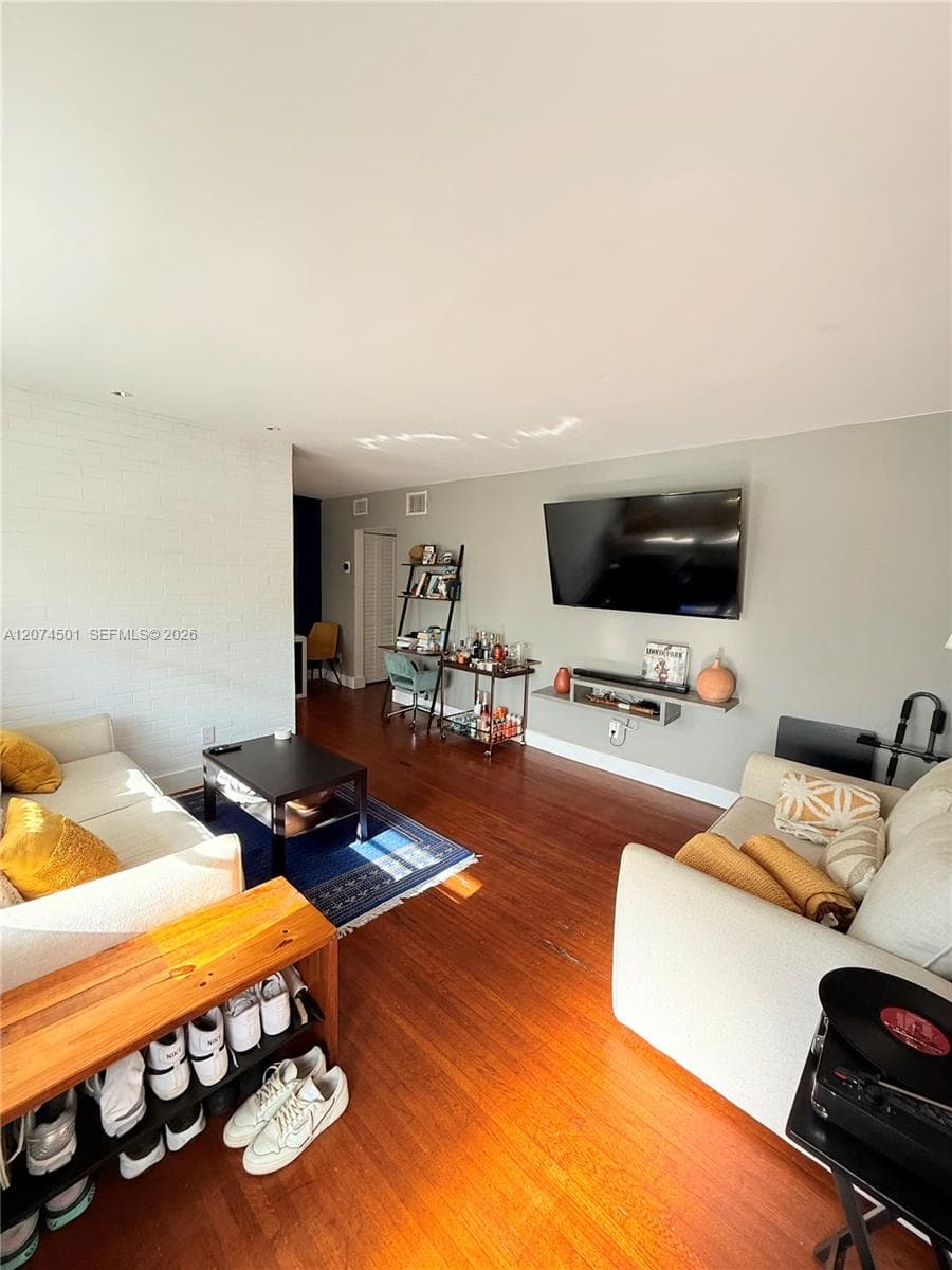 645 NE 77th St # 12, Miami, FL 33138 — zdjęcie 4