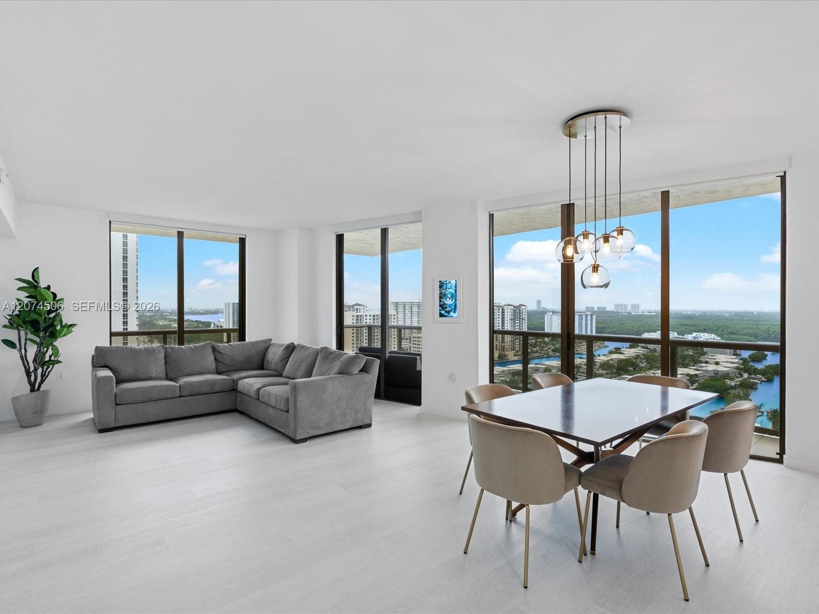 16275 Collins Ave # 1804, Sunny Isles Beach, FL 33160 — zdjęcie 2