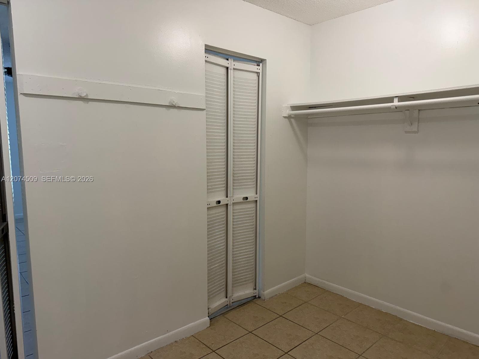 2800 NW 56th Ave # E206, Lauderhill, FL 33313 — zdjęcie 3