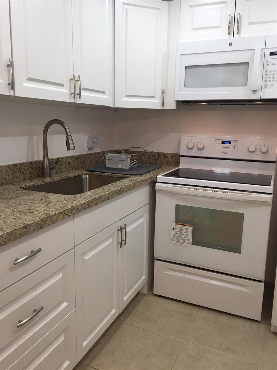 66 Harwood A, Deerfield Beach, FL 33442 — zdjęcie 2