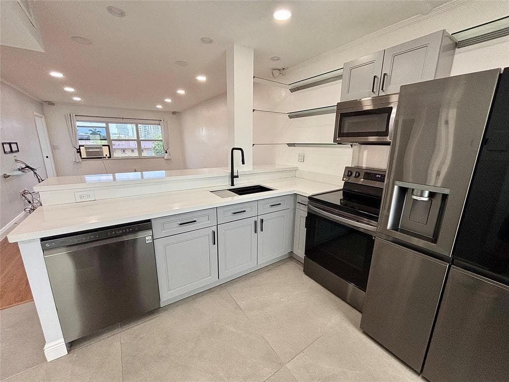 2820 NE 201ST Terrace # F326, Aventura, FL 33180 — zdjęcie 2