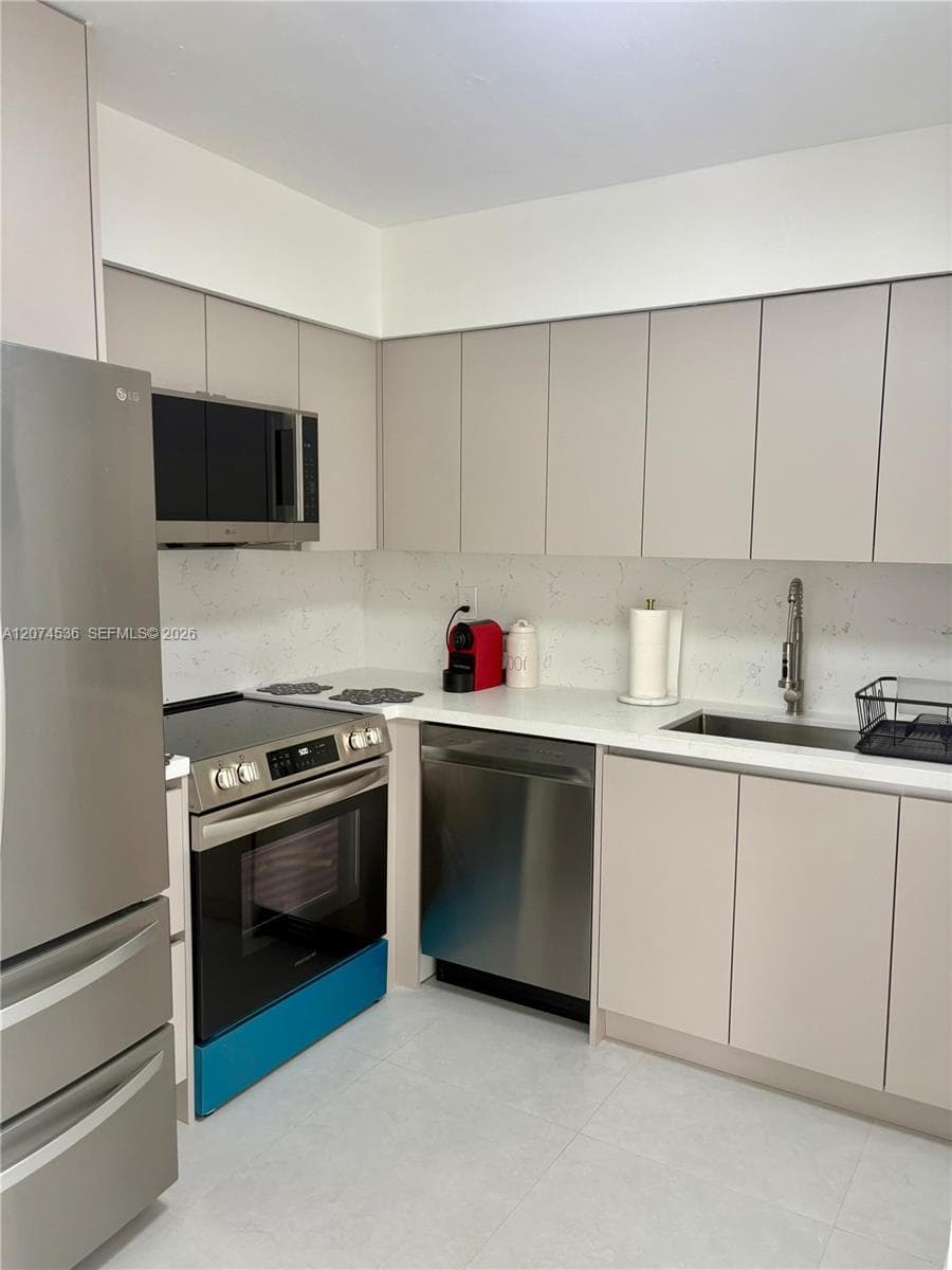 4701 N Andrews Ave, Oakland Park, FL 33309 — zdjęcie 4