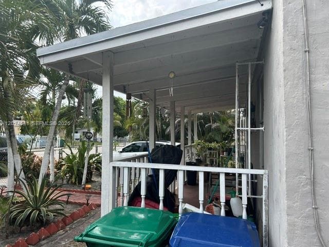 863 NW 113th St, Miami, FL 33168 — zdjęcie 3