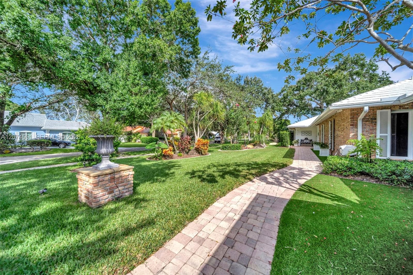 560 W Tropical Way, Plantation, FL 33317 — zdjęcie 5