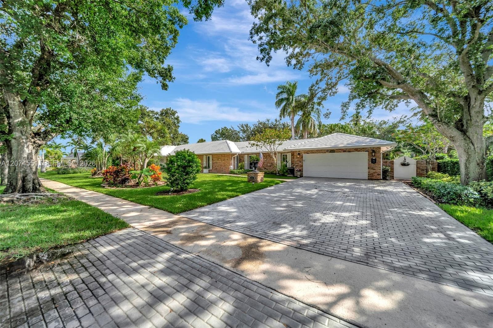 560 W Tropical Way, Plantation, FL 33317 — zdjęcie 4