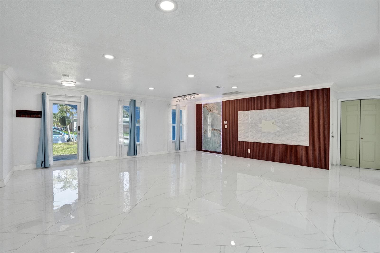 855 NW 80TH Terrace, Margate, FL 33063 — zdjęcie 2