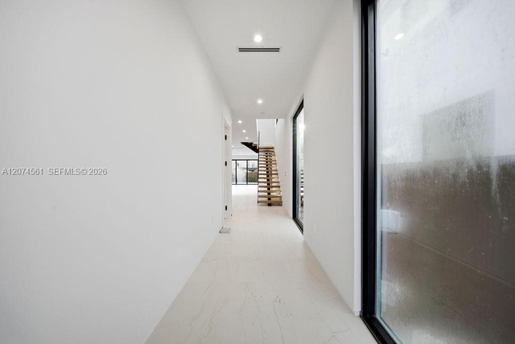 1334 NE 16 Ter, Fort Lauderdale, FL 33304 — zdjęcie 4