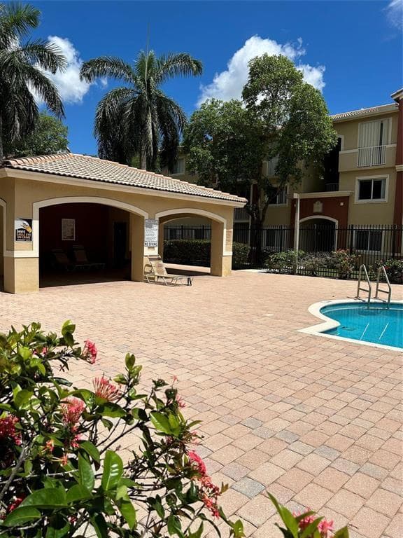 7085 NOVA Drive # 113, Davie, FL 33317