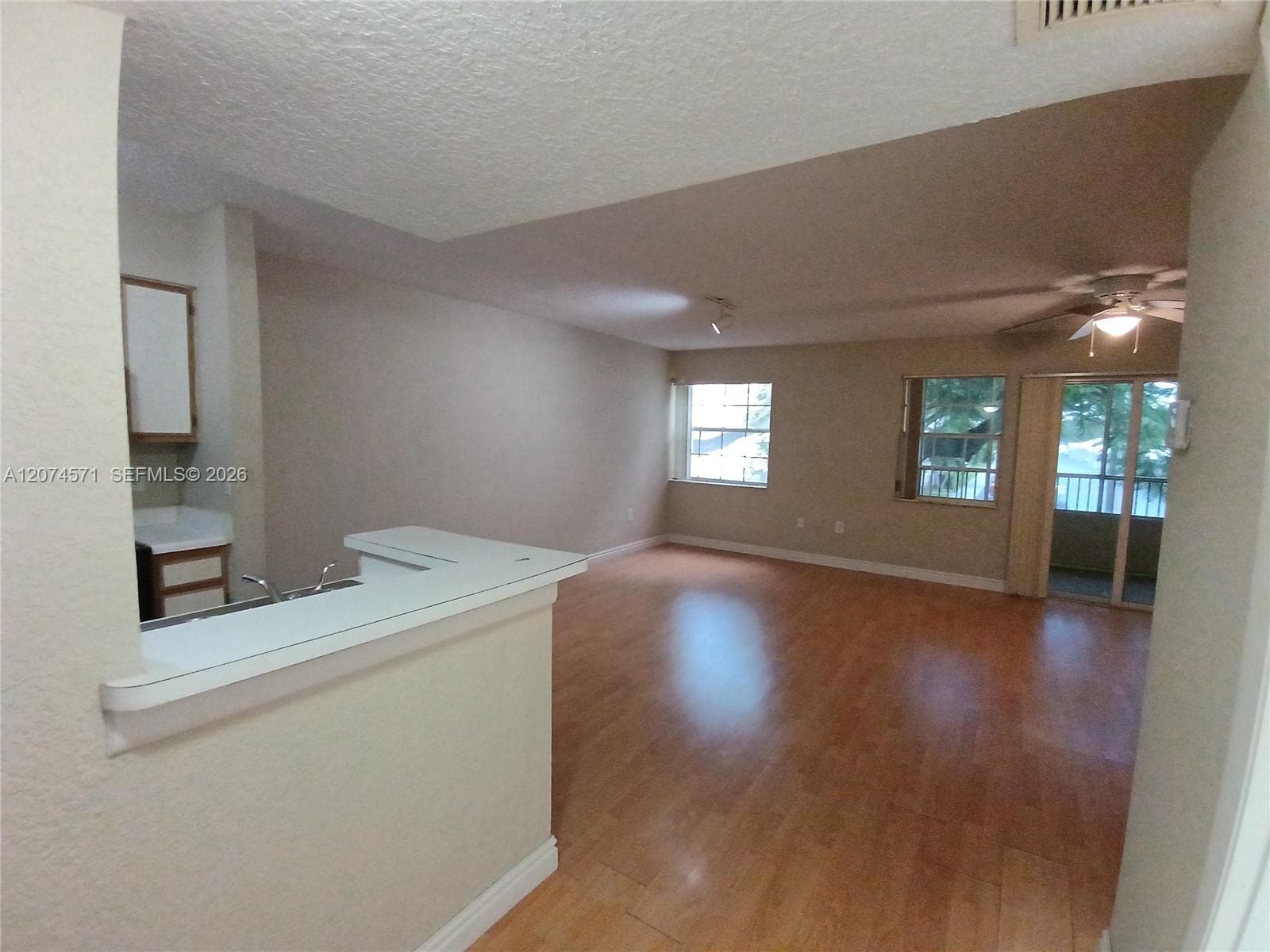 2871 N Oakland Forest Dr # 210, Oakland Park, FL 33309 — zdjęcie 2