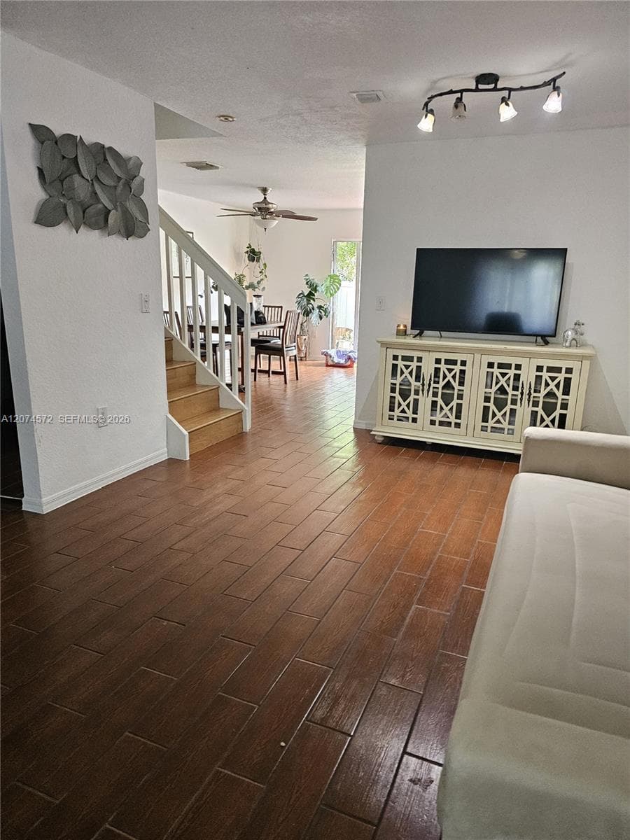126 Hidden Ct Rd # 27-D, Hollywood, FL 33023 — zdjęcie 4