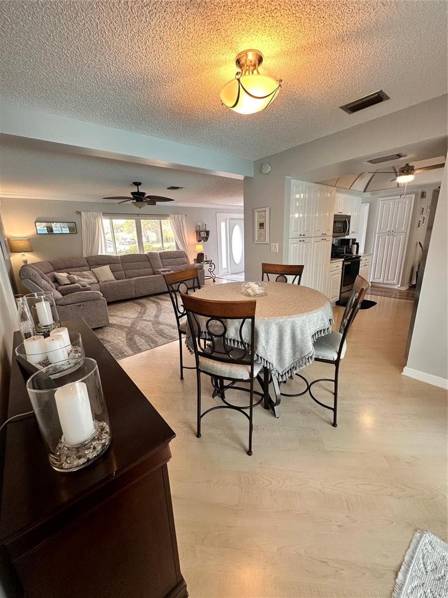 1098 NW 15TH Avenue, Boca Raton, FL 33486 — zdjęcie 4