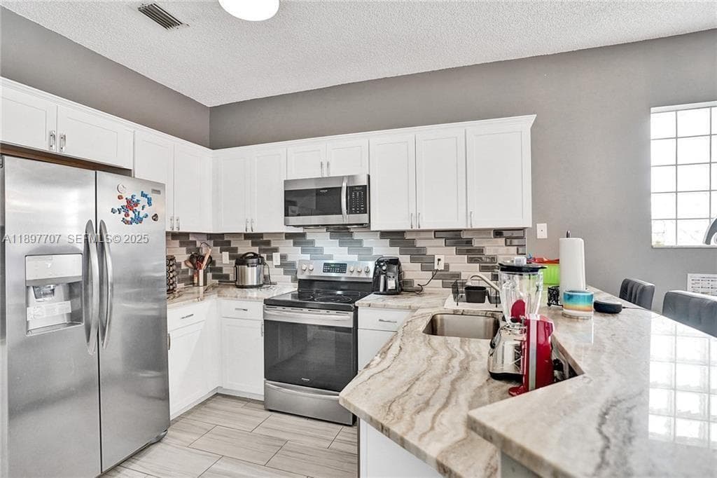4824 NW 19TH Street, Coconut Creek, FL 33063 — zdjęcie 3