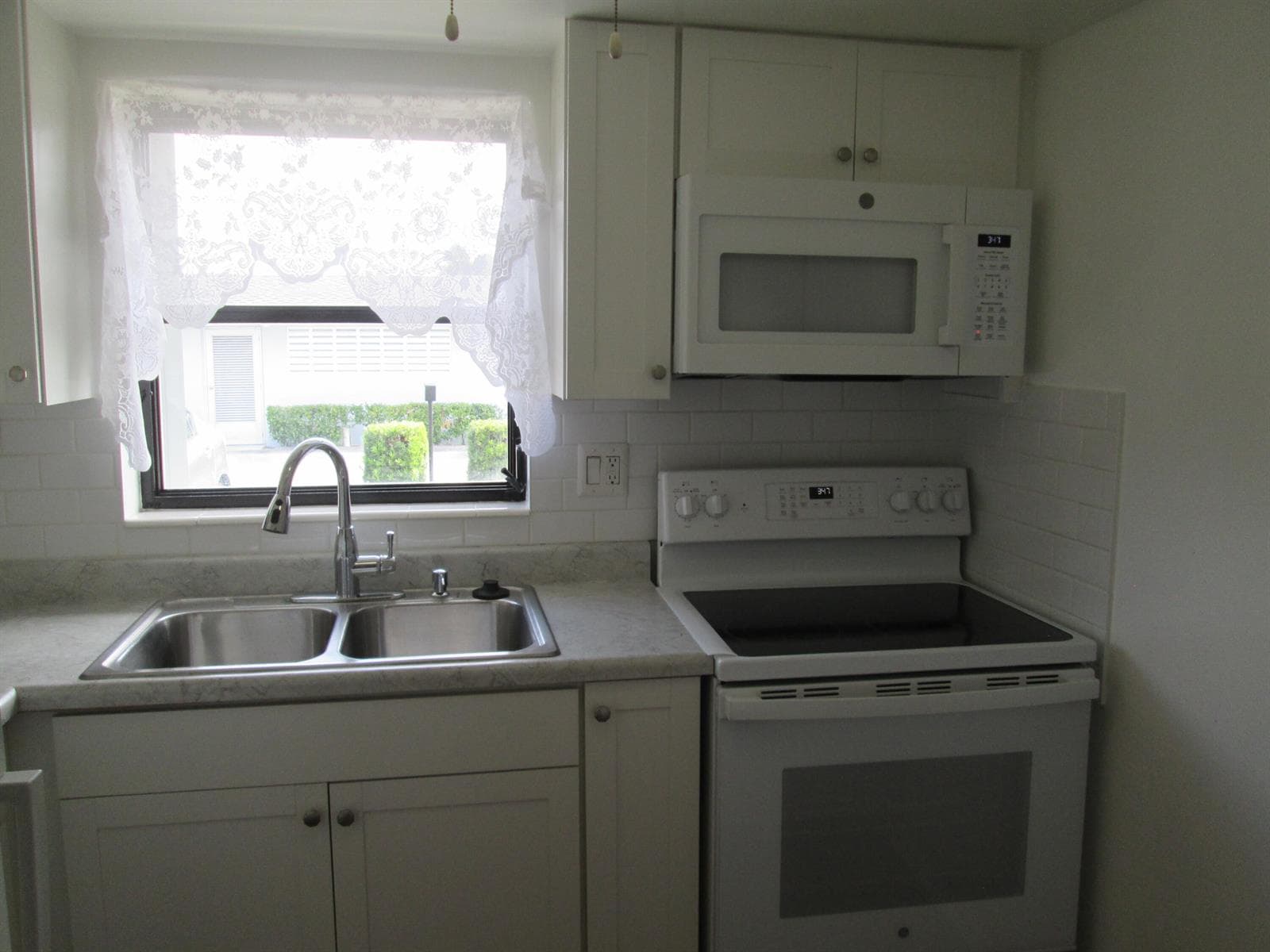 2611 W BARKLEY Drive W # E, West Palm Beach, FL 33415 — zdjęcie 3