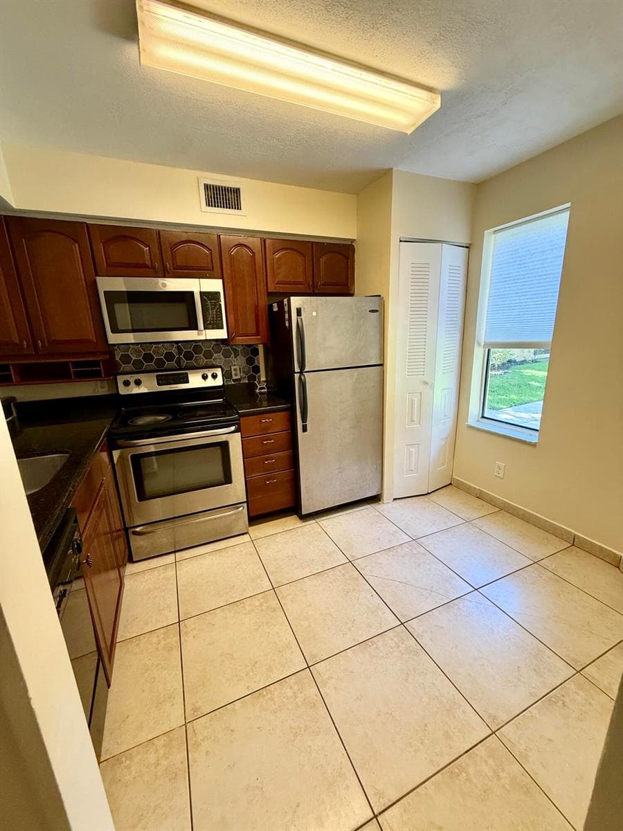 968 CORAL CLUB Drive # 968, Coral Springs, FL 33071