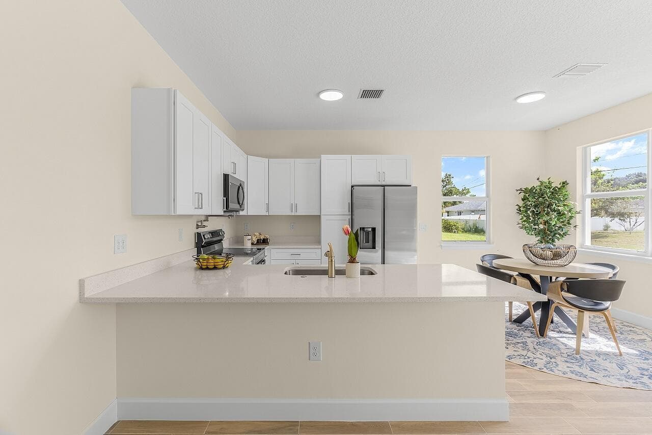 8526 102ND Court, Vero Beach, FL 32967