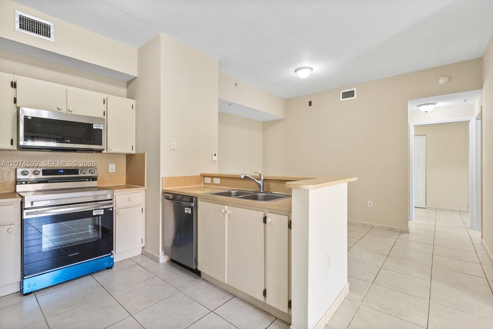 7330 NW 114th Ave # 105, Doral, FL 33178 — zdjęcie 4