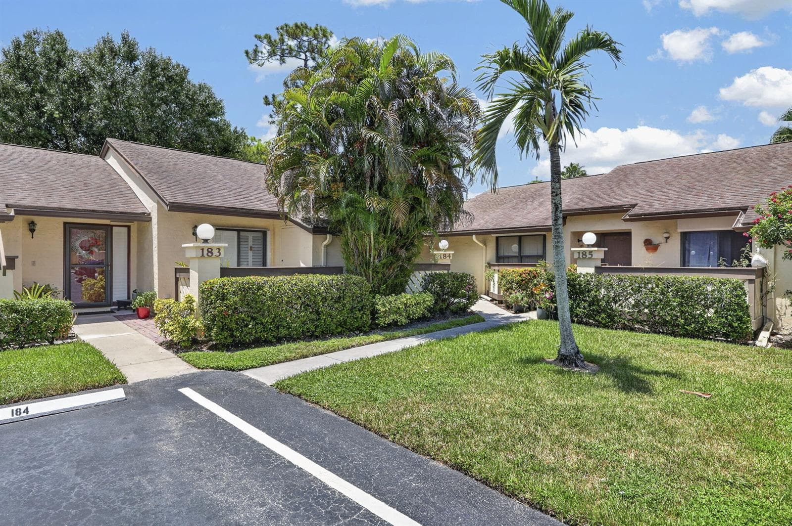 184 MASTIC TREE Court, Royal Palm Beach, FL 33411 — zdjęcie 2