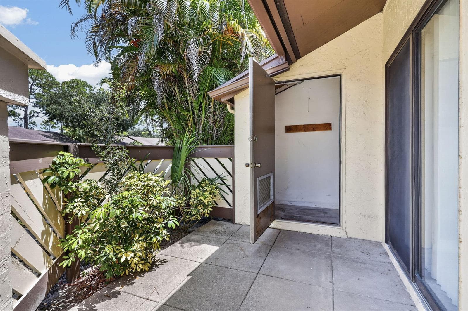184 MASTIC TREE Court, Royal Palm Beach, FL 33411 — zdjęcie 5