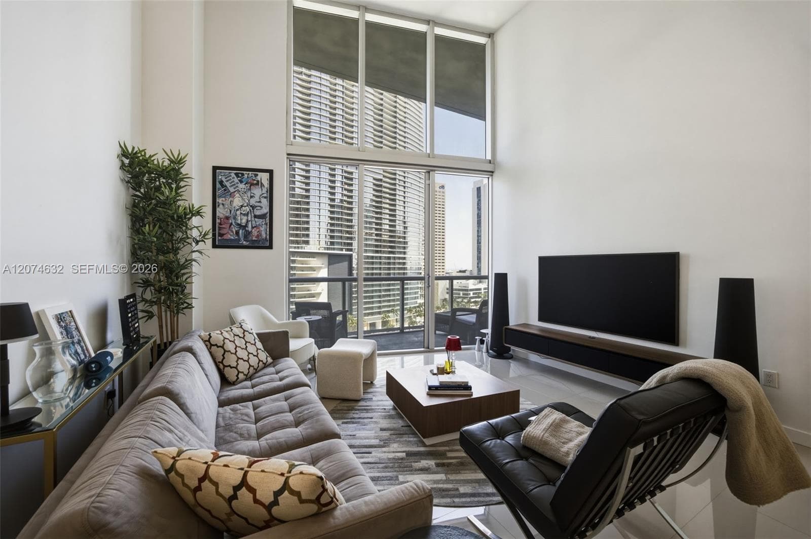 475 Brickell Ave # 1412, Miami, FL 33131 — zdjęcie 3