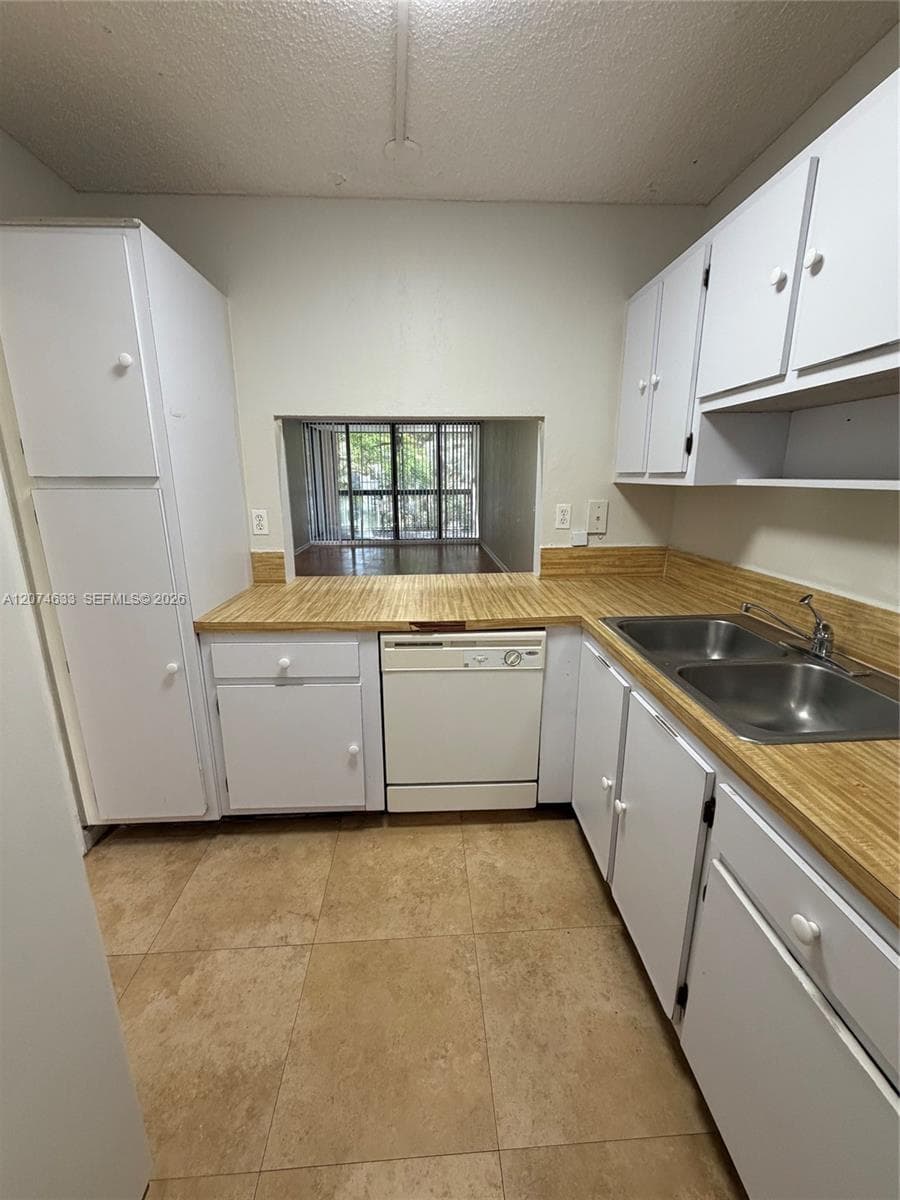 8429 Forest Hills Dr # 202, Coral Springs, FL 33065 — zdjęcie 3