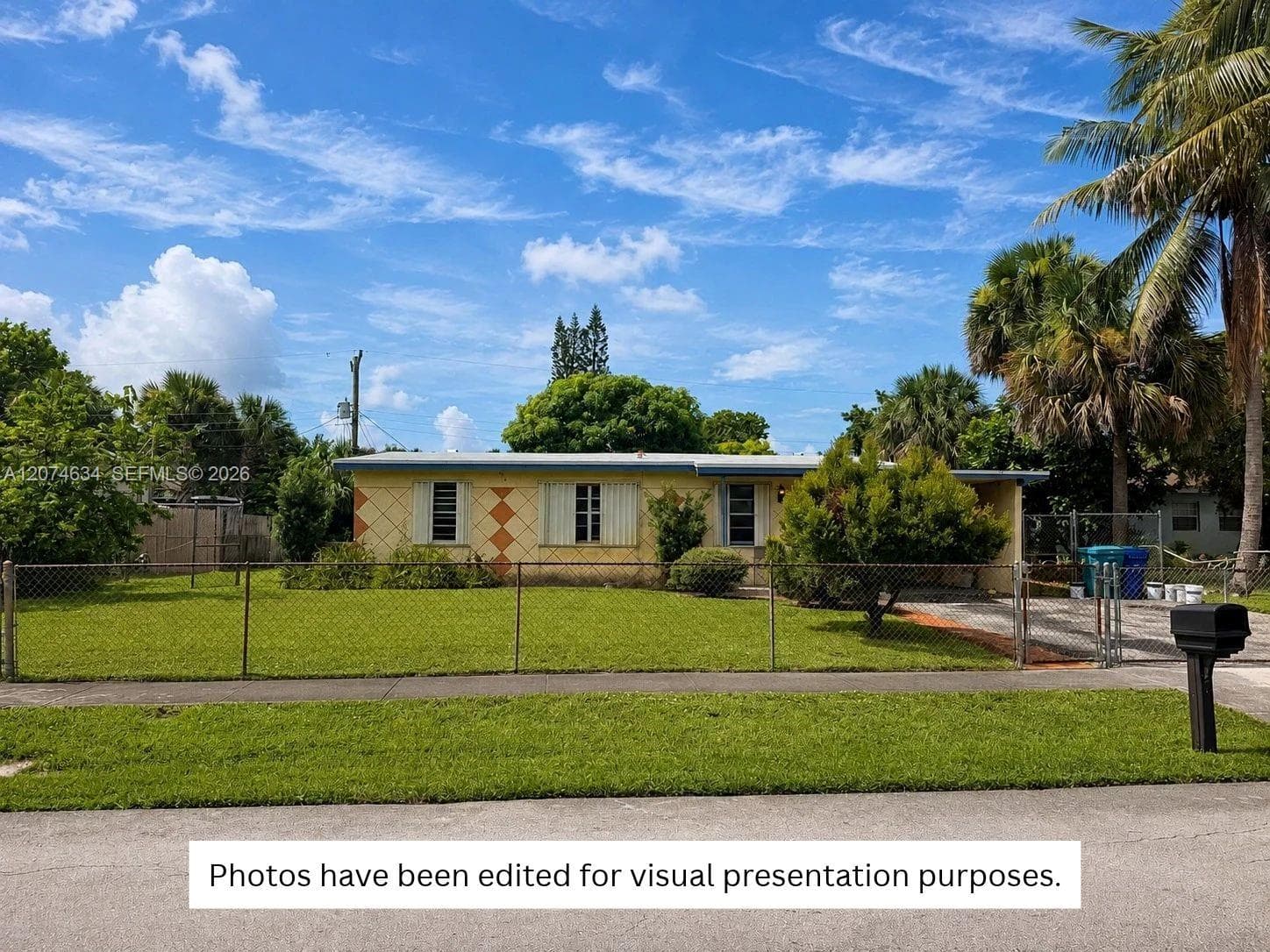 3640 NW 3rd St, Lauderhill, FL 33311