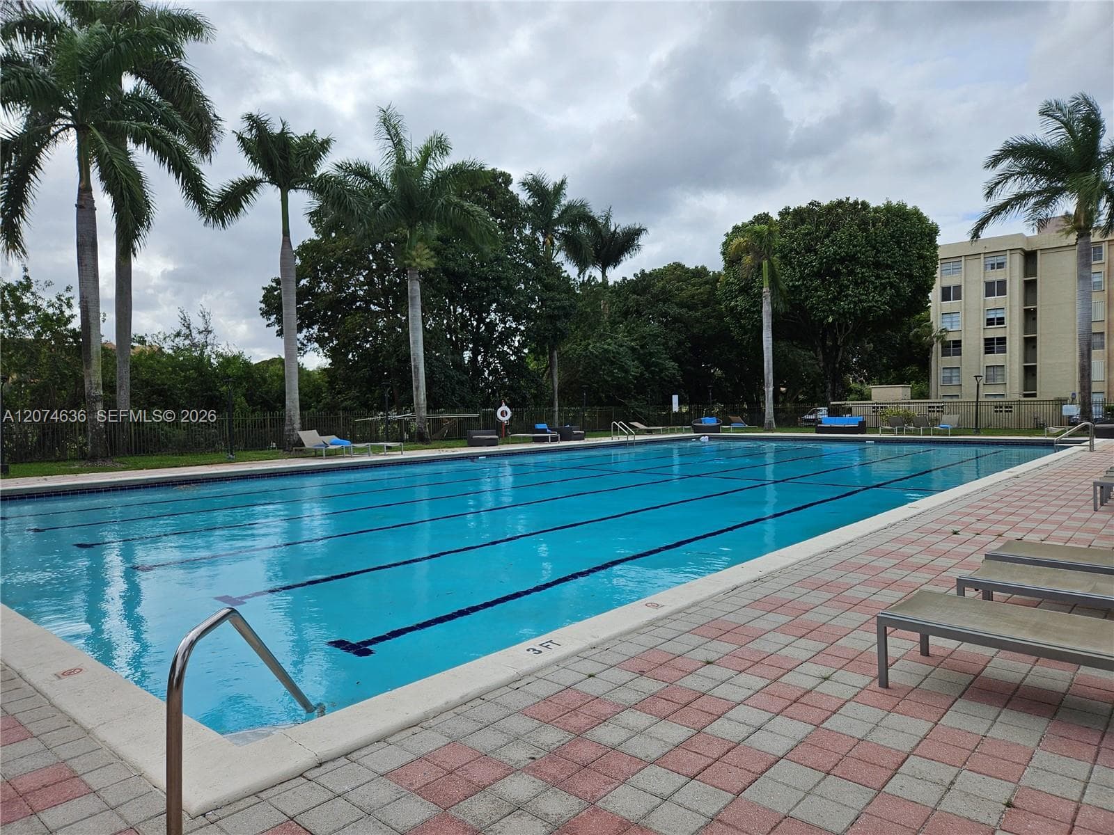 9320 Fontainebleau Blvd # 401, Miami, FL 33172 — zdjęcie 2