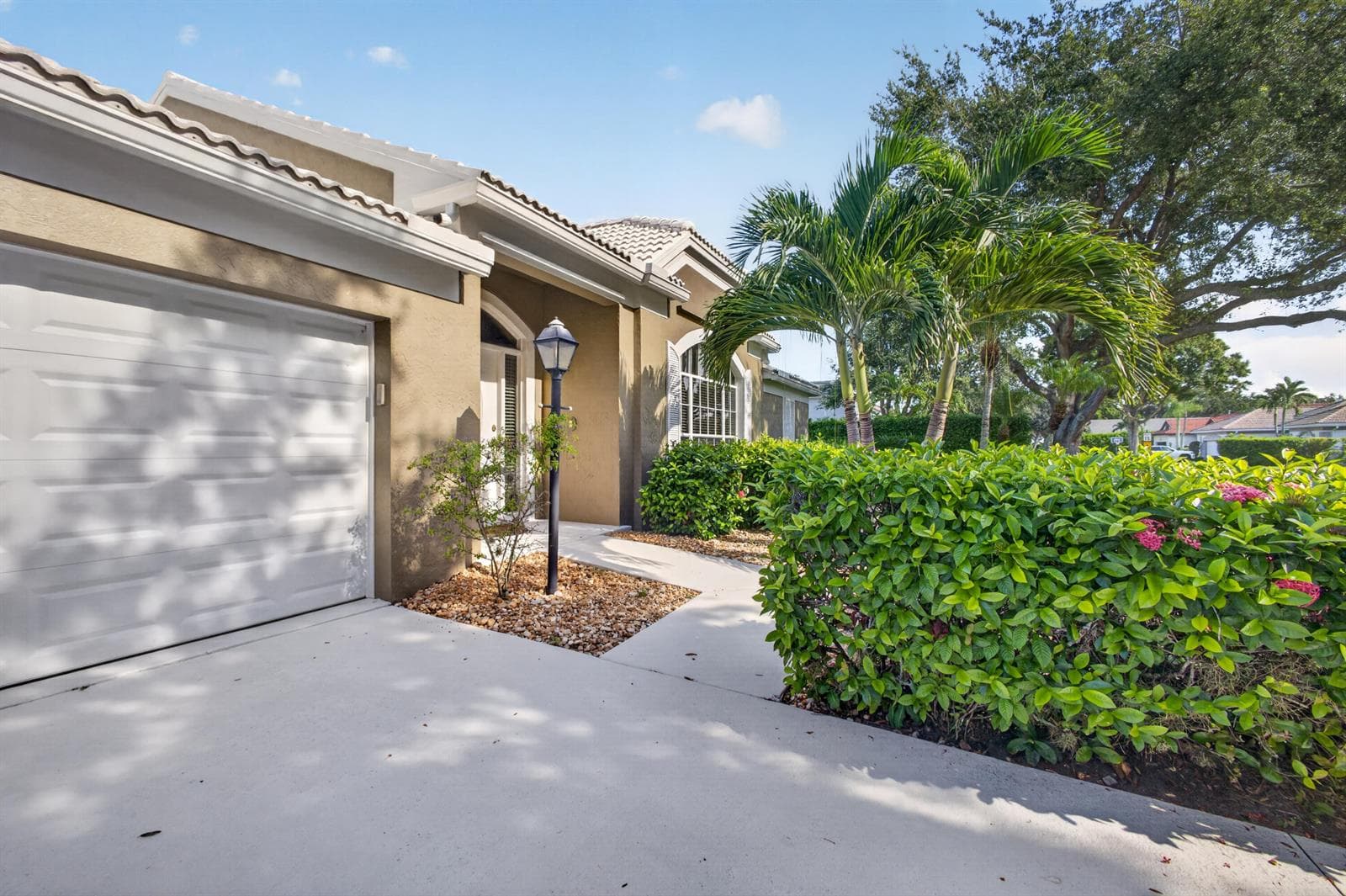 1011 WOODFIELD Circle, Palm Beach Gardens, FL 33418 — zdjęcie 3