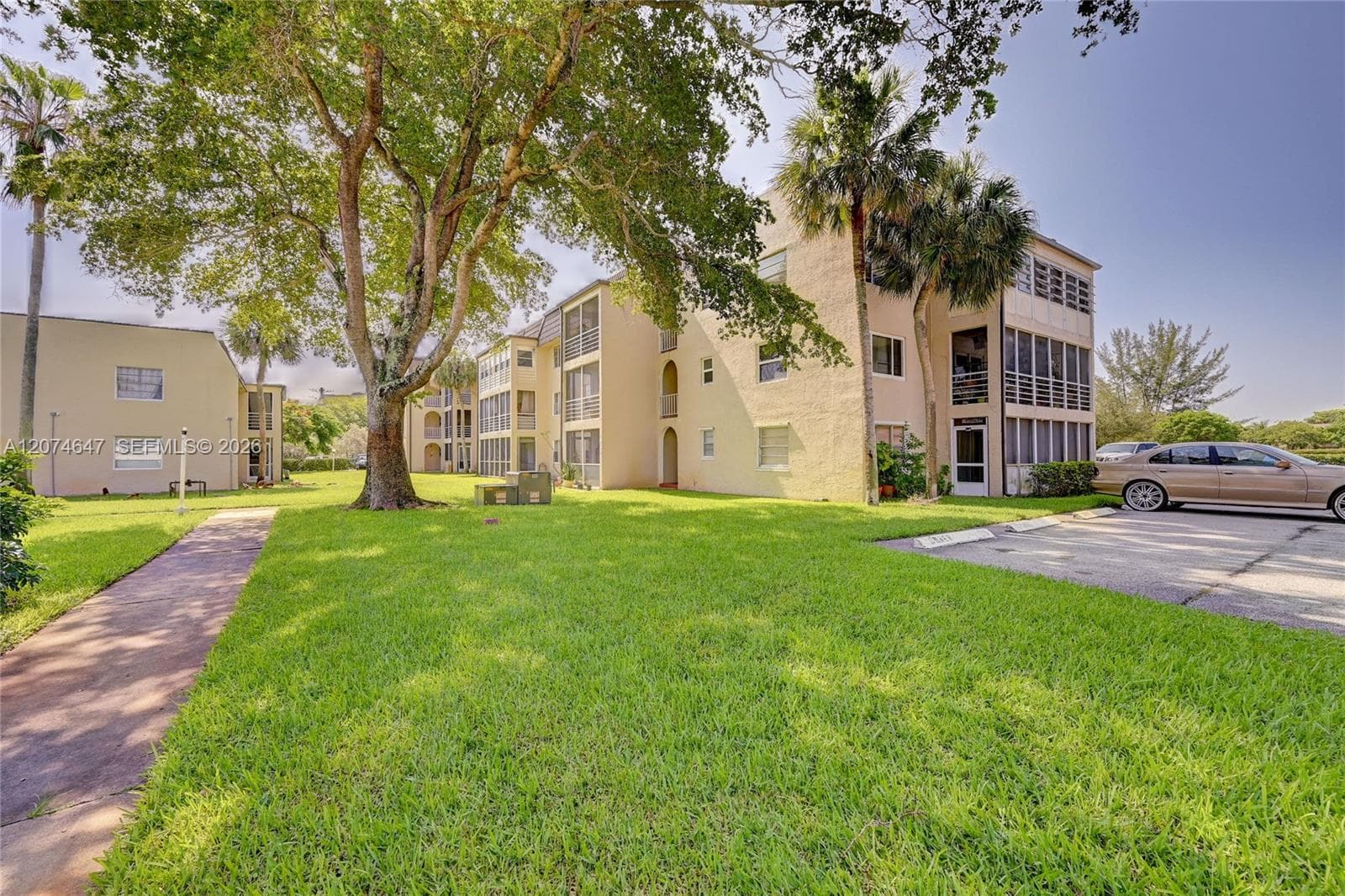 2700 Riverside Dr # 303-B, Coral Springs, FL 33065 — zdjęcie 4