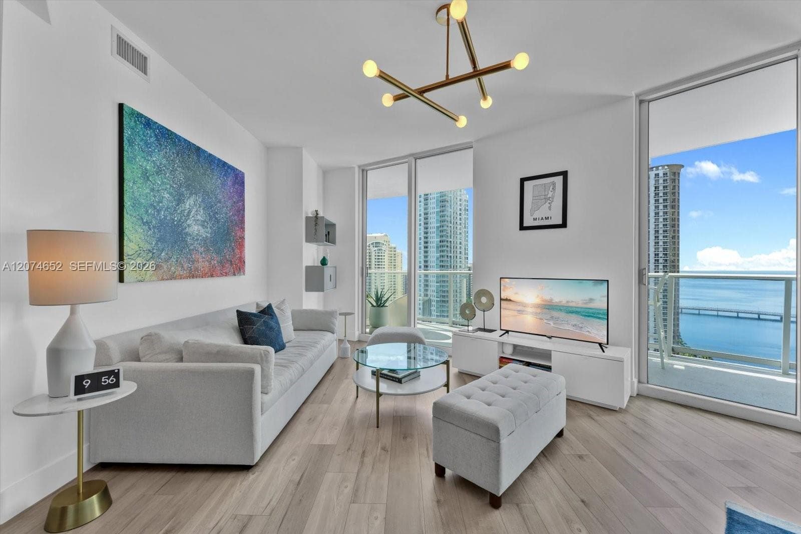 300 S Biscayne Blvd # T-1708, Miami, FL 33131