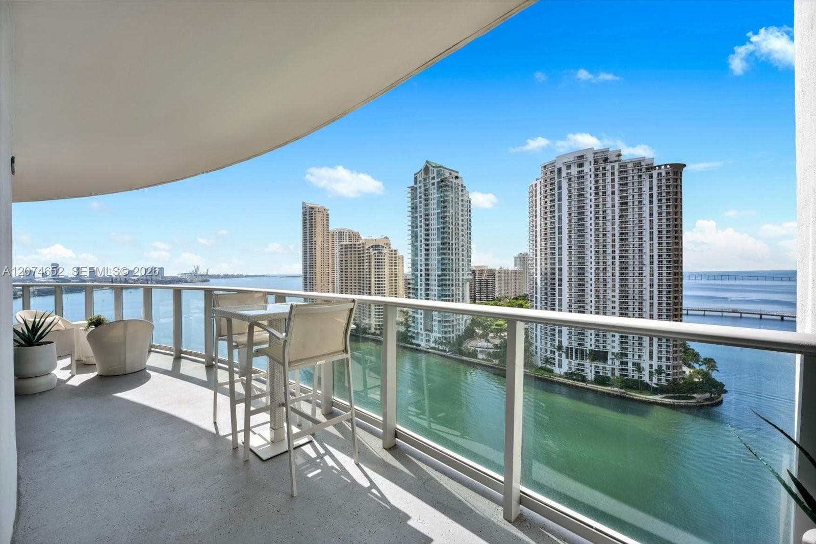 300 S Biscayne Blvd # T-1708, Miami, FL 33131 — zdjęcie 4