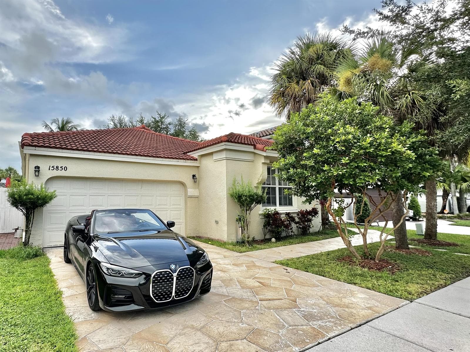 15850 NW 11TH Street, Pembroke Pines, FL 33028