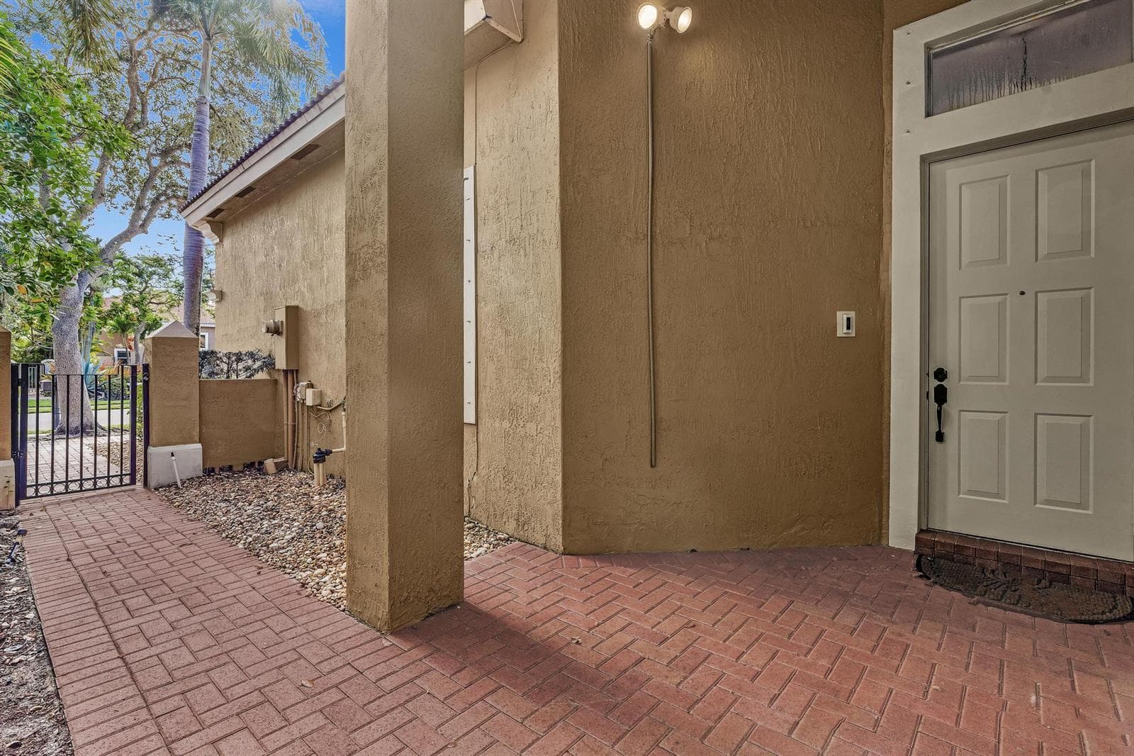 5828 NW 121st Avenue, Coral Springs, FL 33076 — zdjęcie 4
