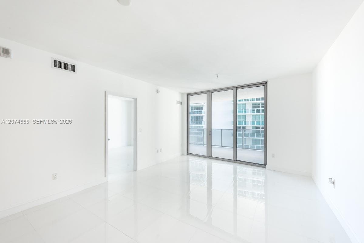 488 NE 18th St # 1907, Miami, FL 33132 — zdjęcie 4