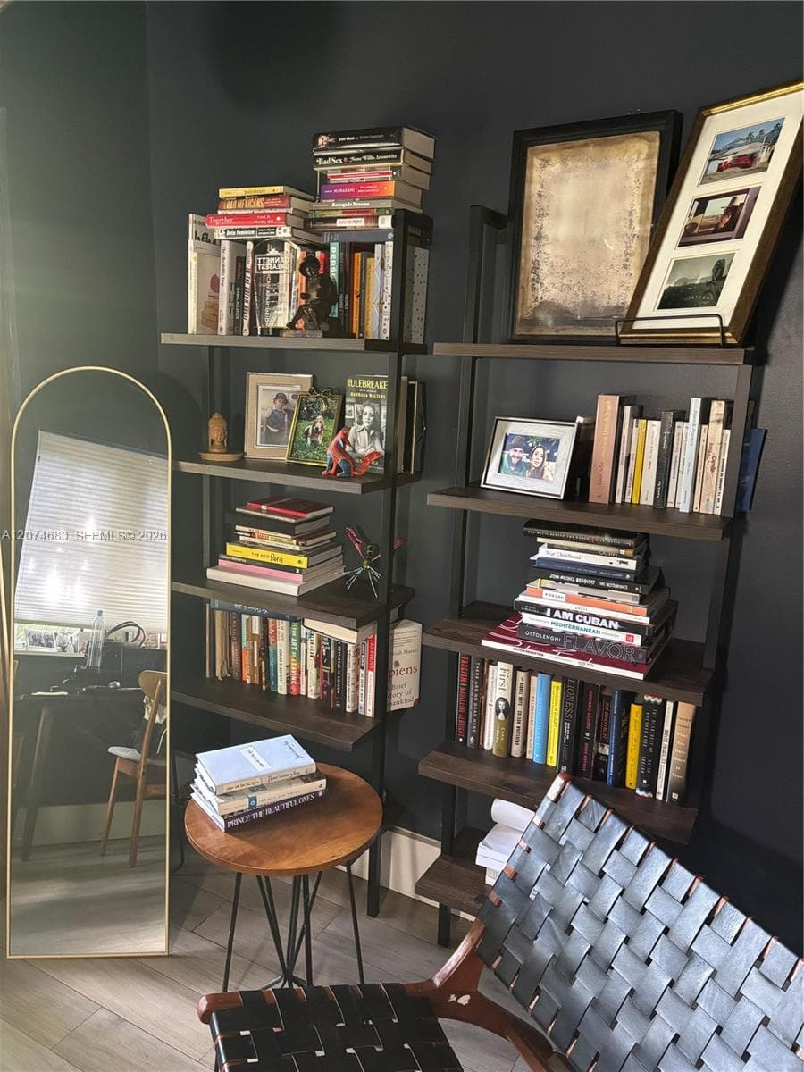 447 Blue Rd, Coral Gables, FL 33146 — zdjęcie 2