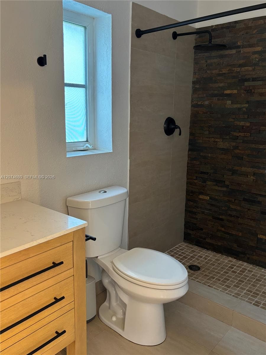 447 Blue Rd, Coral Gables, FL 33146 — zdjęcie 4