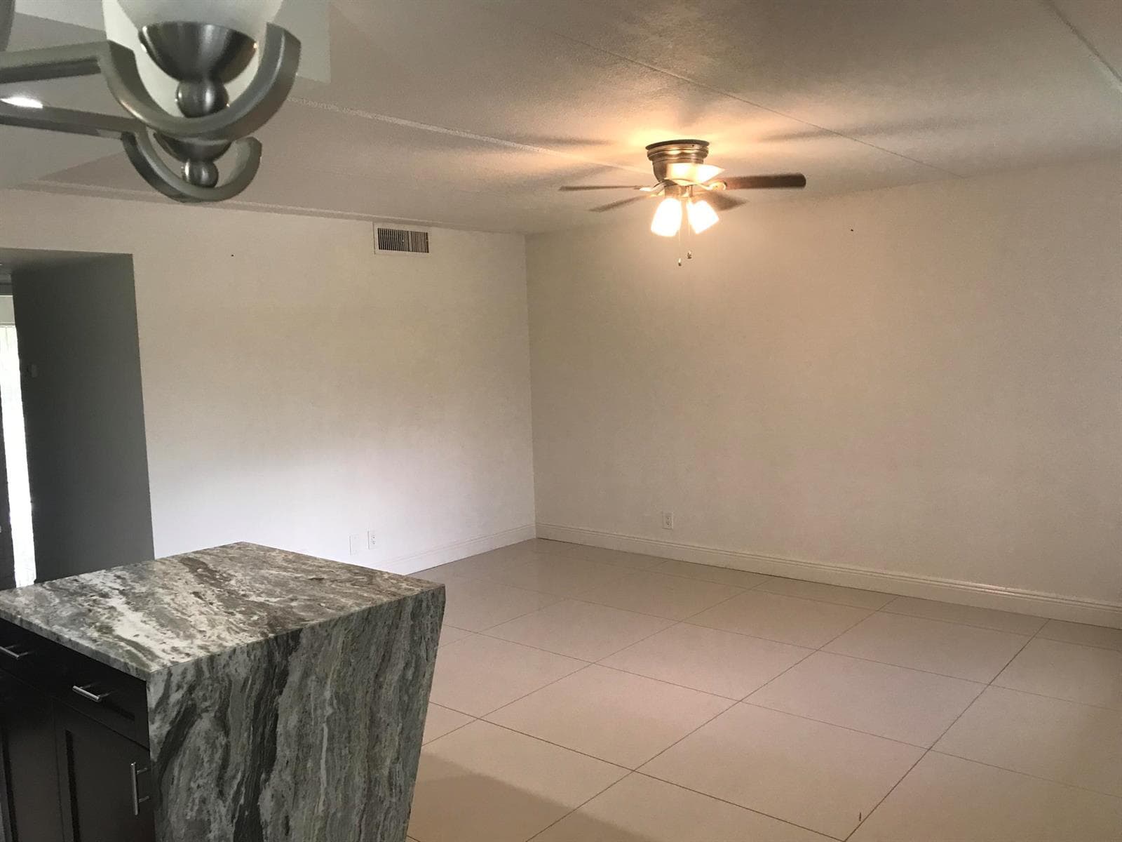 2000 SPRINGDALE Boulevard # 210, Palm Springs, FL 33461 — zdjęcie 4