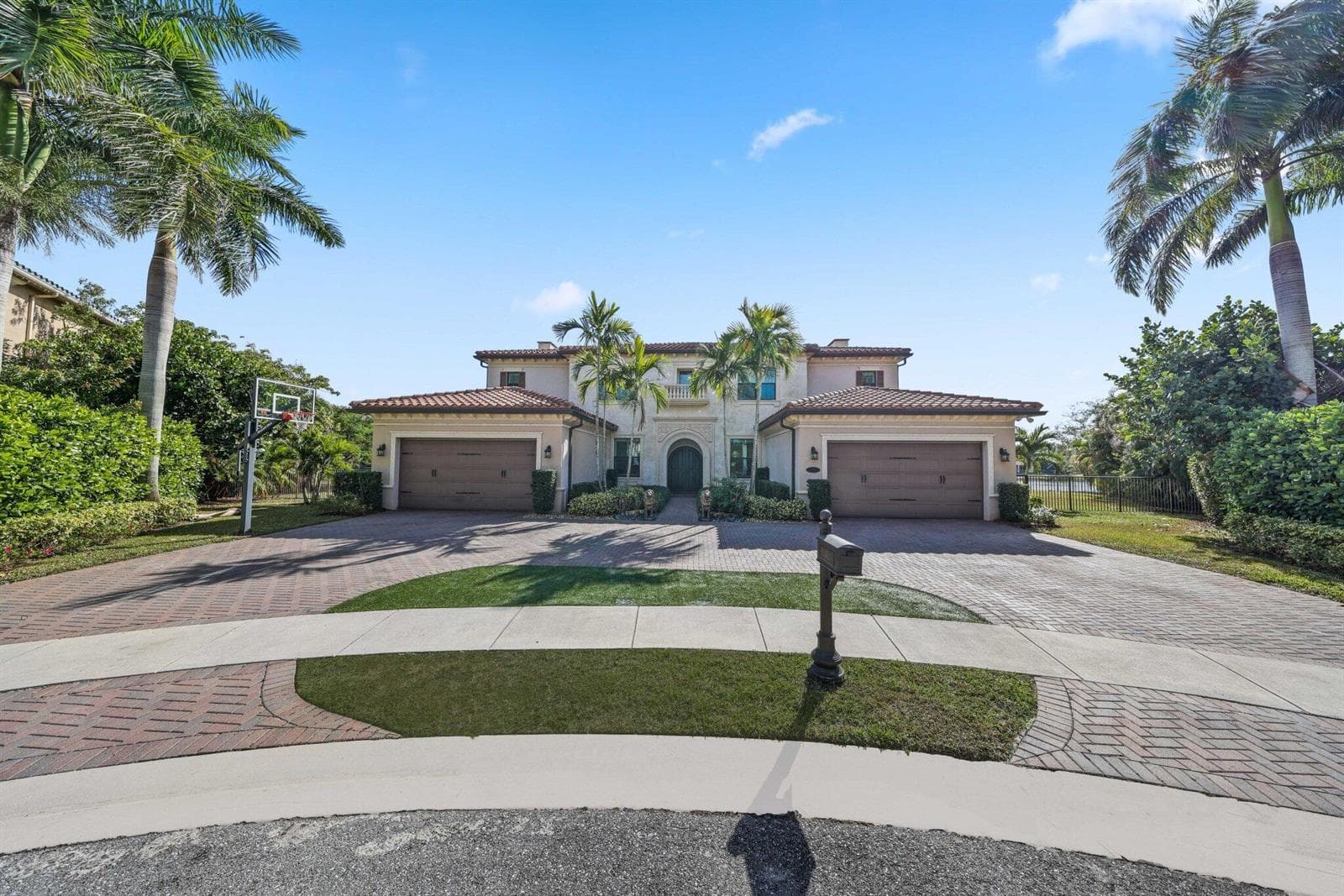 17511 Cadena Drive, Boca Raton, FL 33496