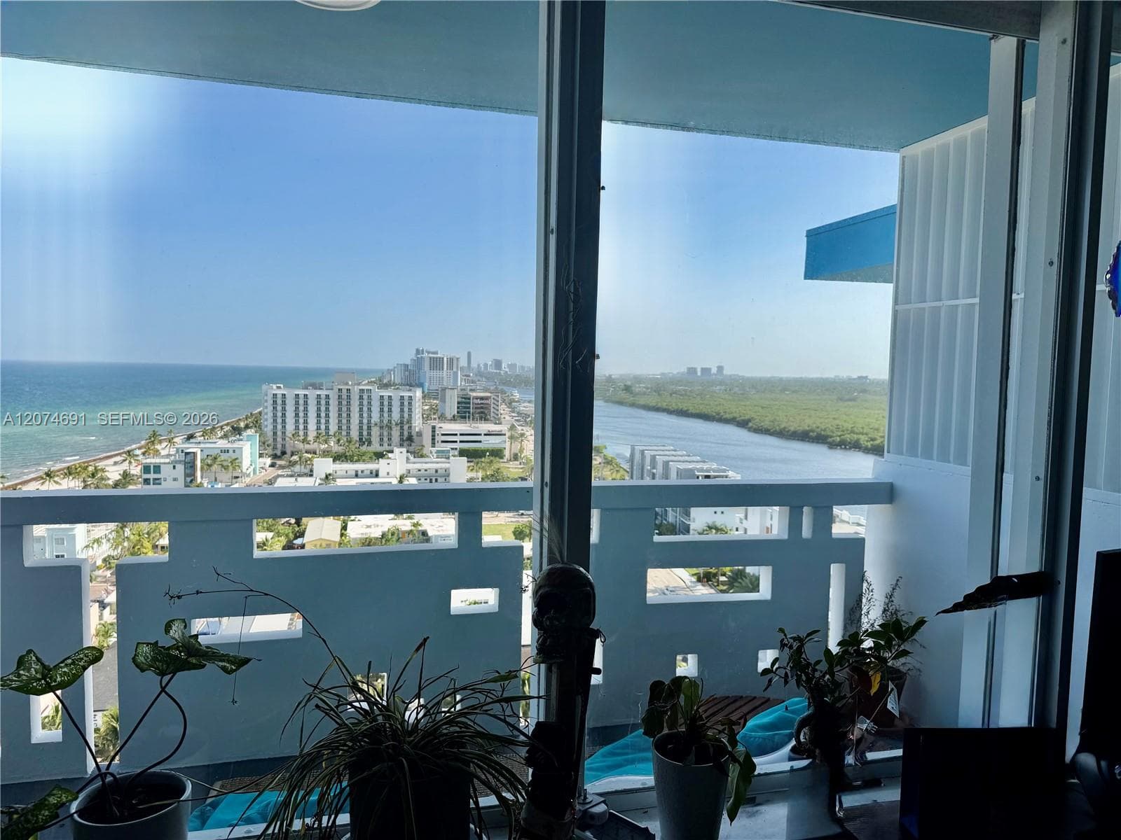 3111 N Ocean Dr # 1611, Hollywood, FL 33019