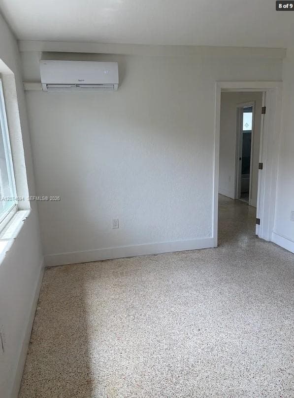 1811 NW 19th Ter # 8, Miami, FL 33125 — zdjęcie 2