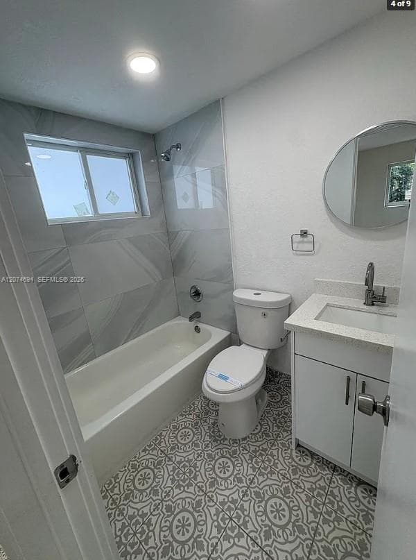 1811 NW 19th Ter # 8, Miami, FL 33125 — zdjęcie 5