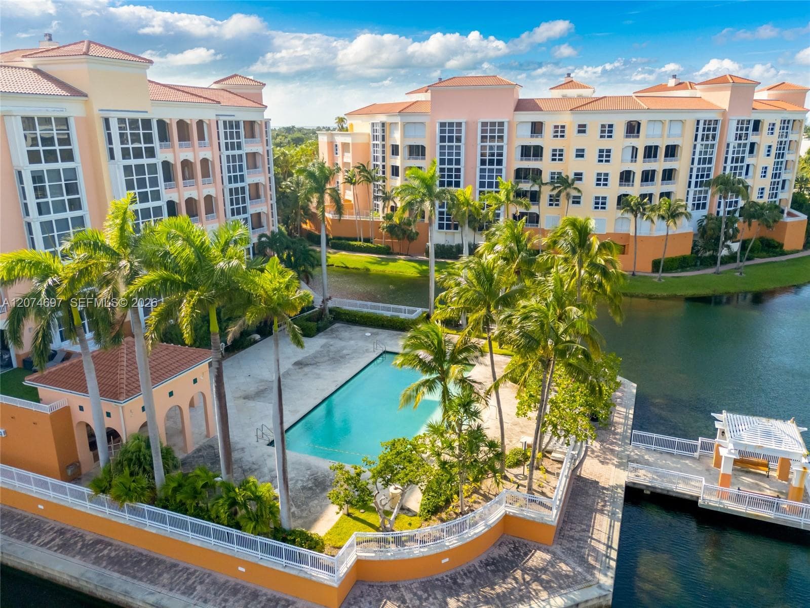 737 Crandon Blvd # PH-1, Key Biscayne, FL 33149 — zdjęcie 2