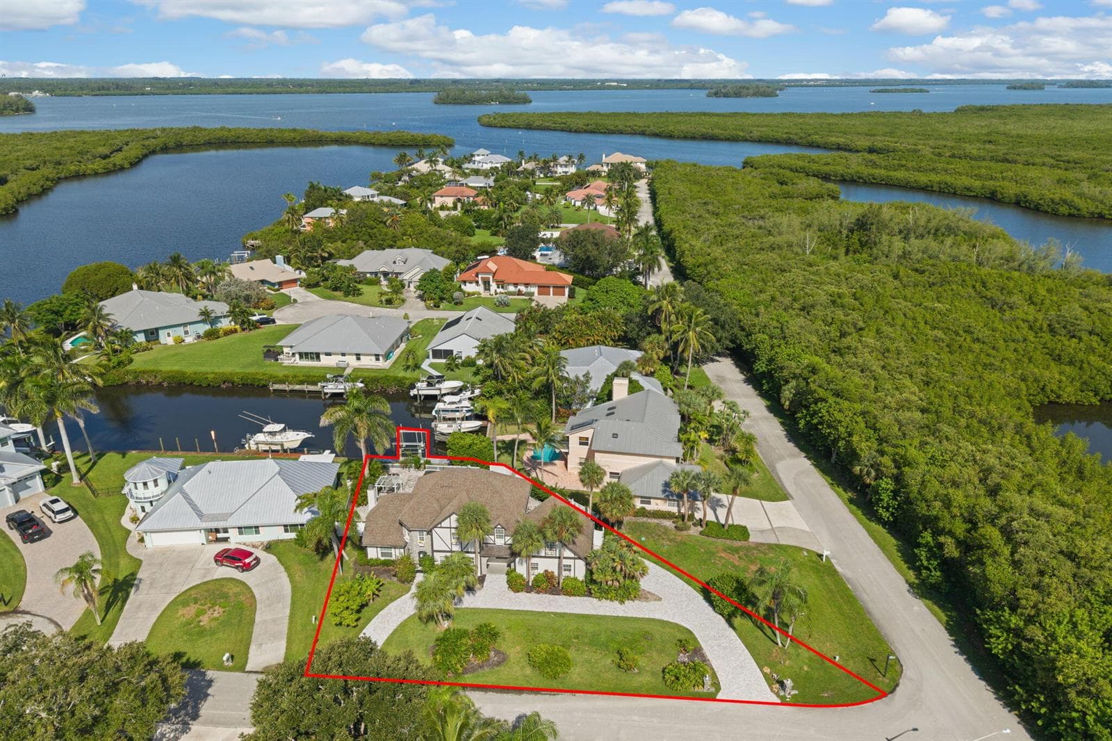 121 Queen Eugenia Court, Fort Pierce, FL 34949