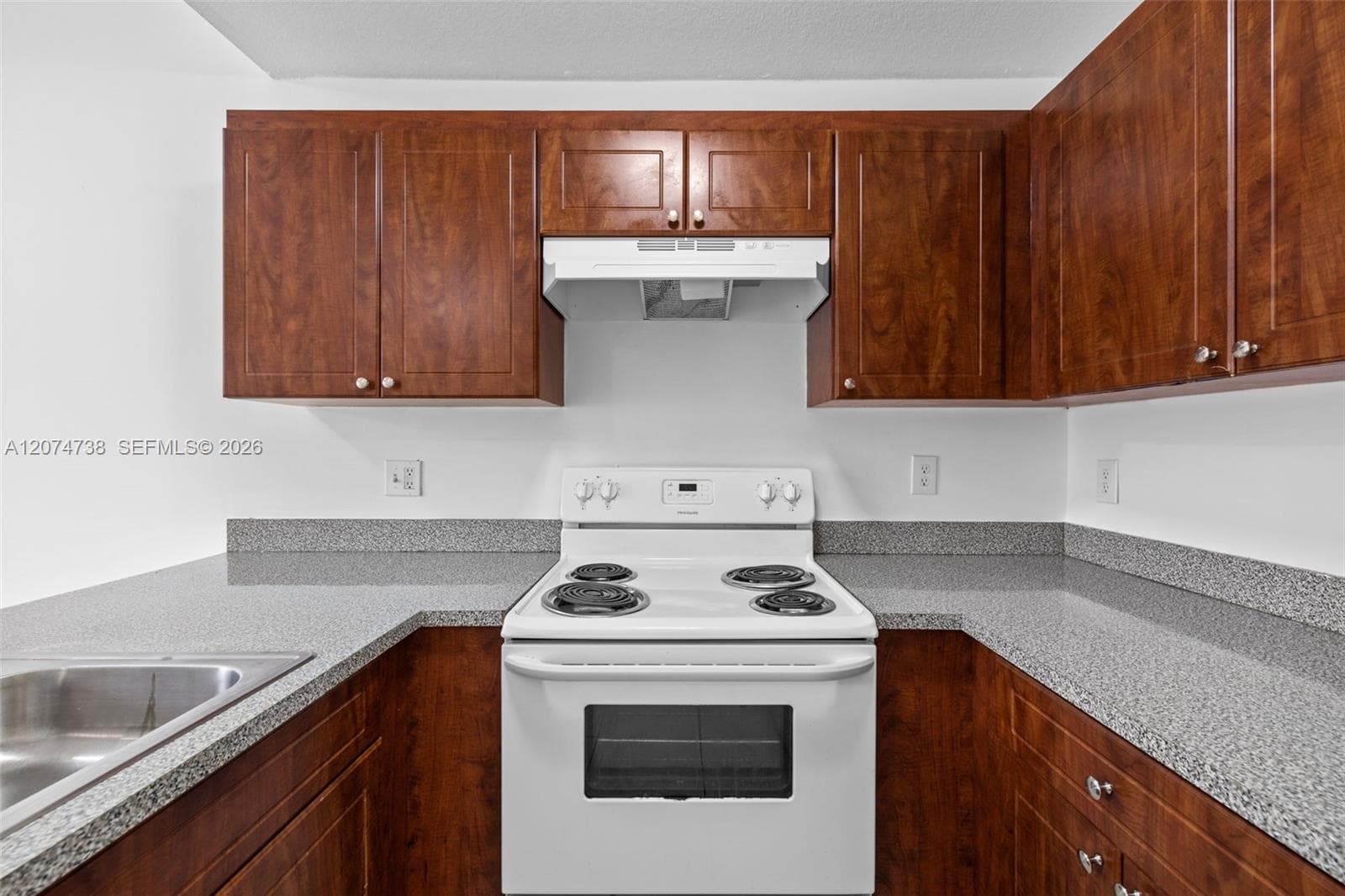 2429 W 78th St # 102, Hialeah, FL 33016