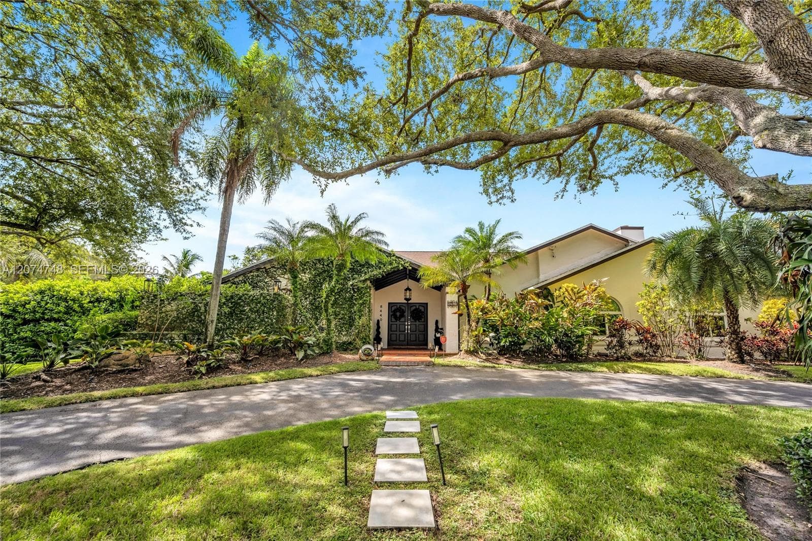 8440 SW 182nd Ter, Palmetto Bay, FL 33157