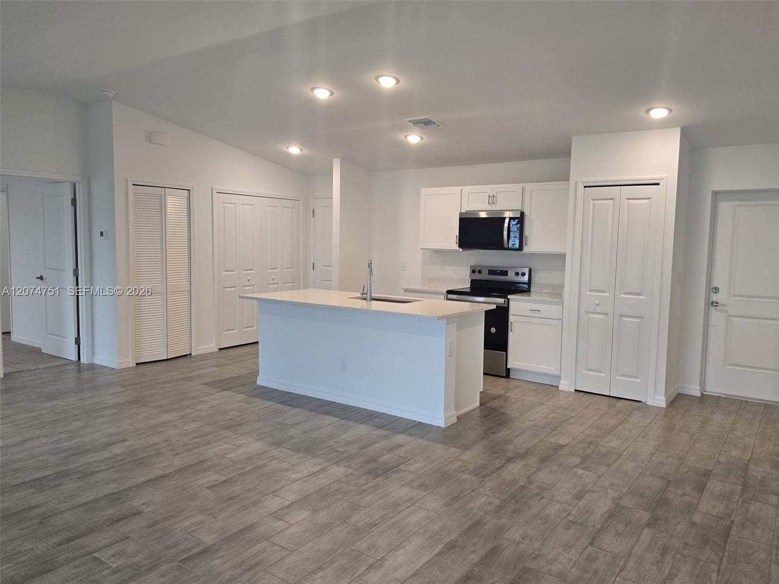 1407 NW 17th Pl, Cape Coral, FL 33993 — zdjęcie 5