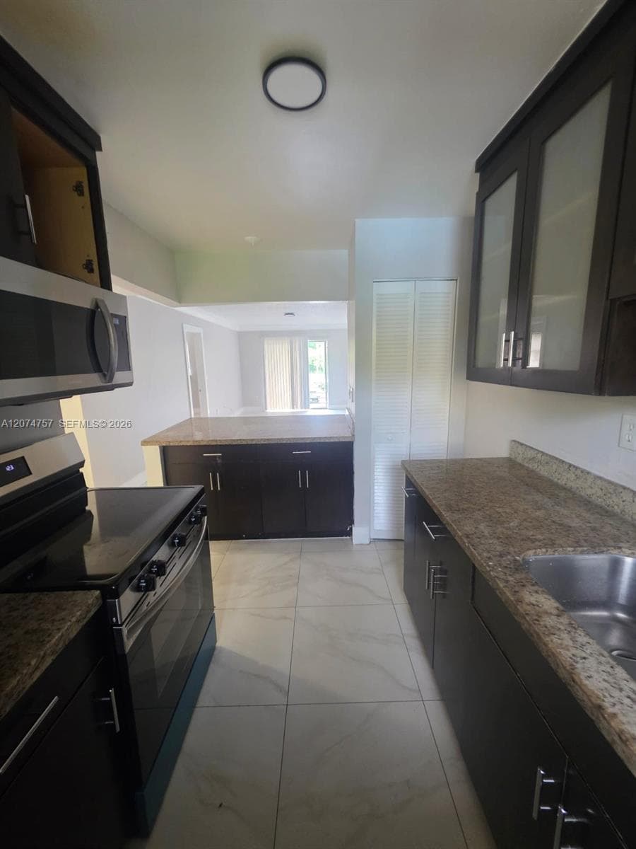 4121 Stirling Rd # 207, Dania Beach, FL 33314 — zdjęcie 2