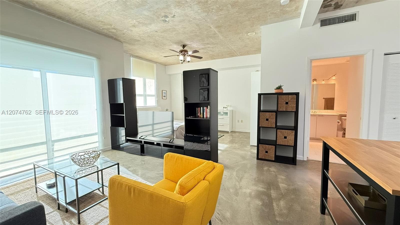 234 NE 3rd St # 405, Miami, FL 33132 — zdjęcie 2