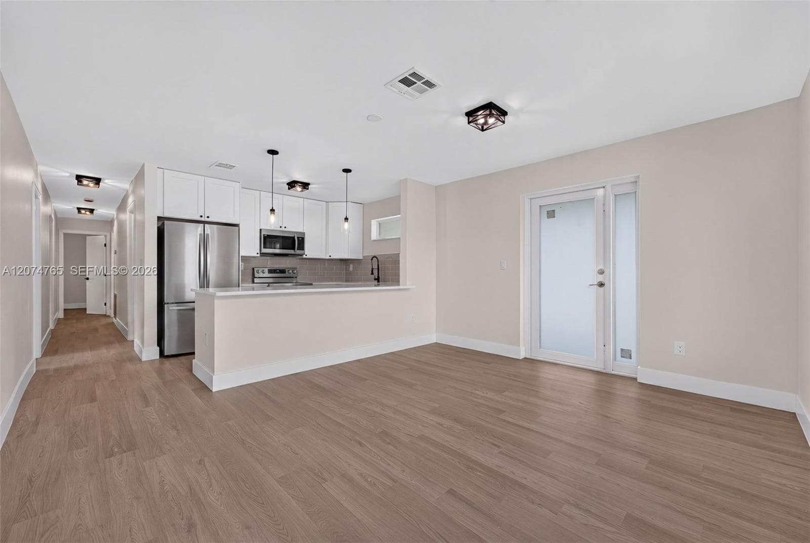 2390 Superior St, Opa-Locka, FL 33054 — zdjęcie 5