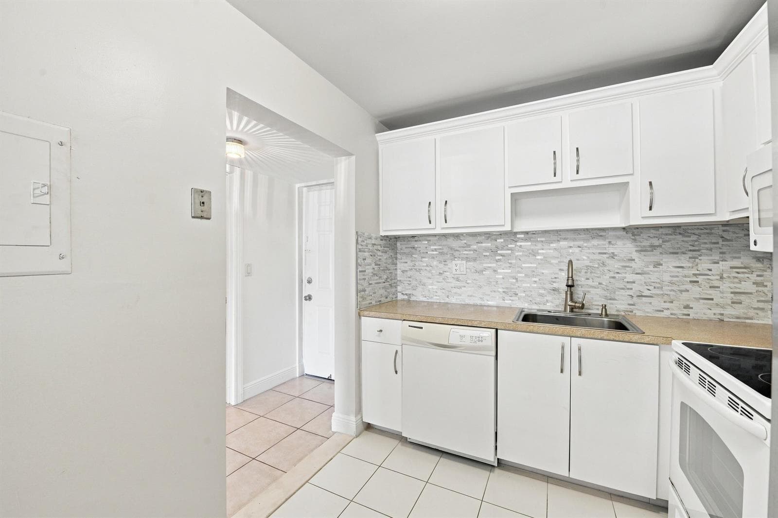 9300 SW 8th Street # 219, Boca Raton, FL 33428 — zdjęcie 3