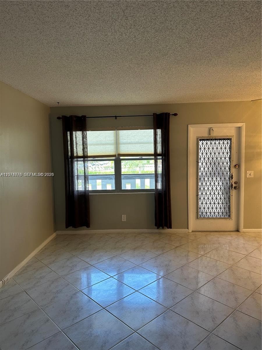 2027 Hythe B # 2027, Boca Raton, FL 33434 — zdjęcie 5